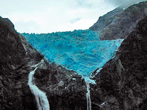 Водопад Висячего Ледника в Чили фото 3