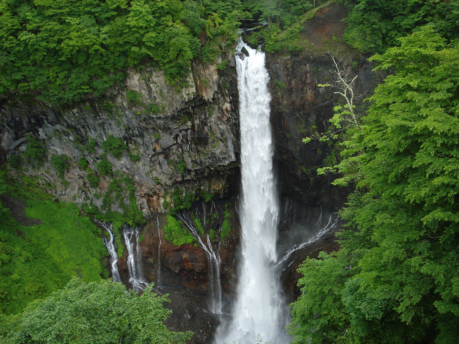 Водопад Кэгон сверху