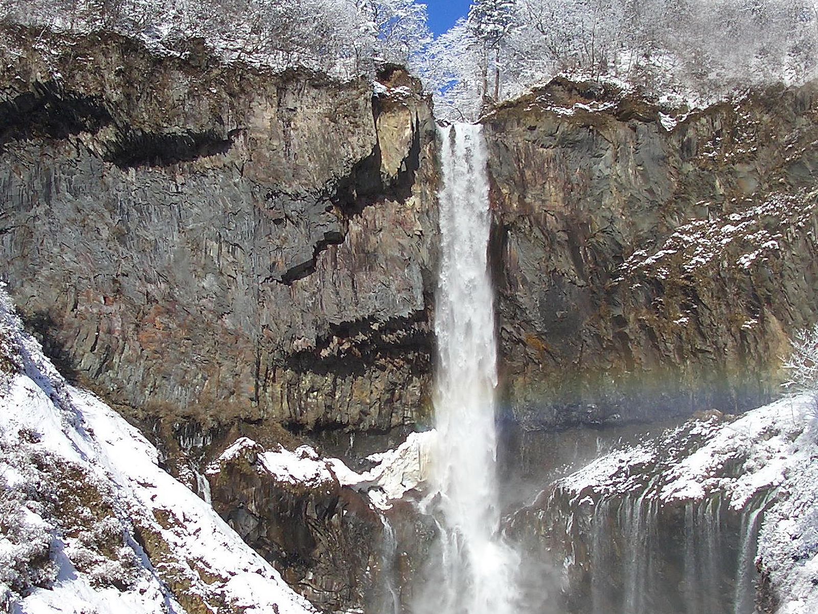 Водопад Кэгон зимой