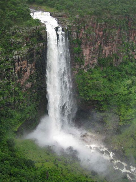 Водопад Лофой