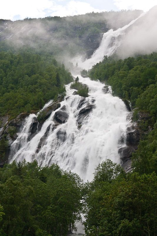 Водопад Бреймегафоссен
