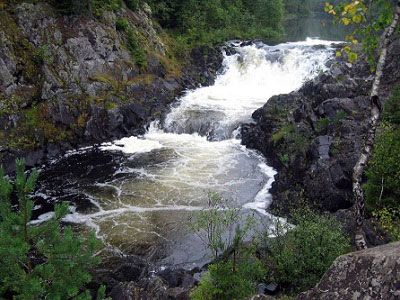 Конкурсное фото водопада Кивач