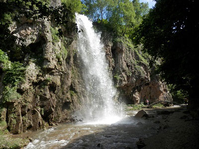 Новый водопад около Кисловодска