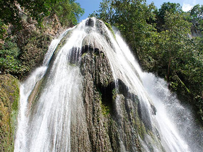 водопад Кола-де-Кабальо