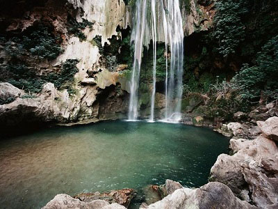 Водопад Akchour в Марокко