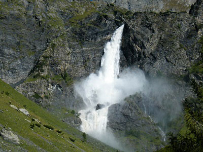 Водопад Серио летом